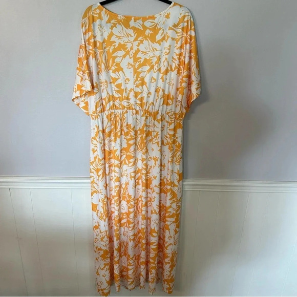 Eloquii Women's Short Dolman Sleeve Yellow & White Floral Maxi Dress Size 16 GUC - Picture 10 of 10